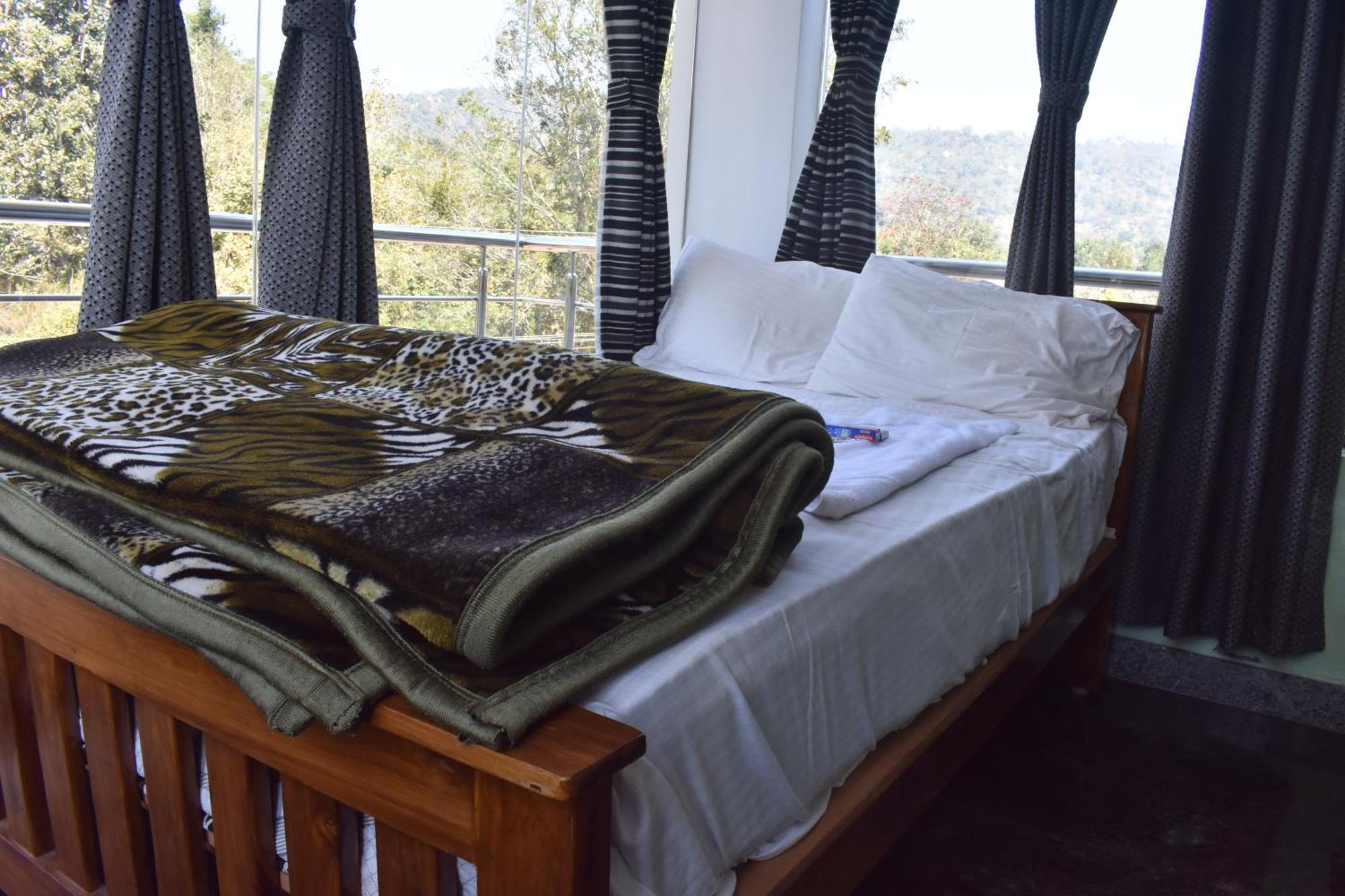 Yelagiri Goldhill Resort Zewnętrze zdjęcie