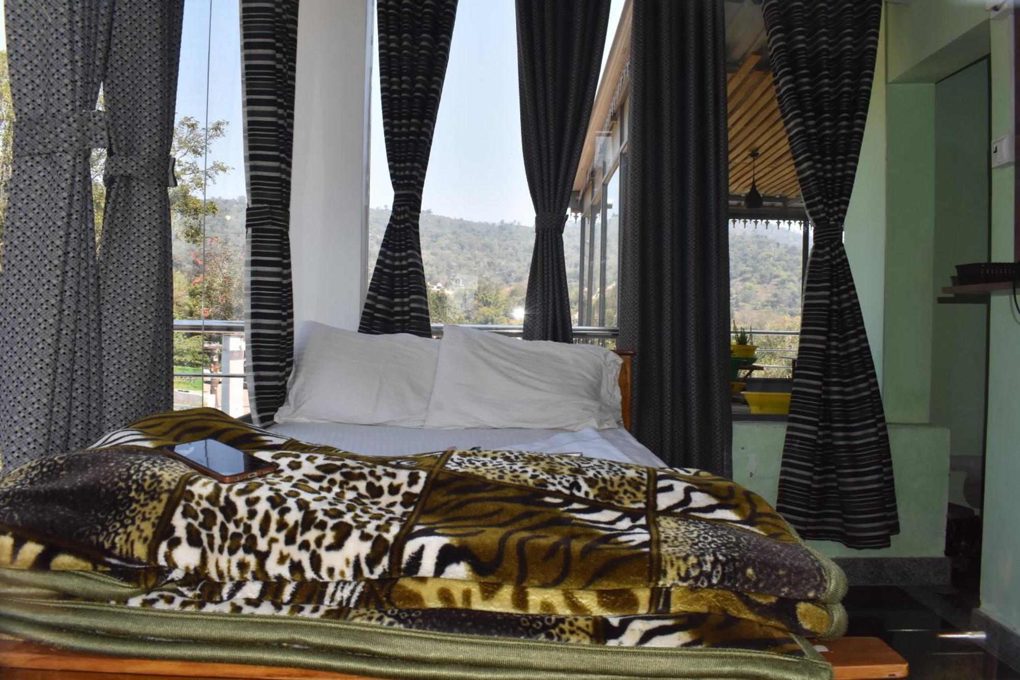 Yelagiri Goldhill Resort Zewnętrze zdjęcie