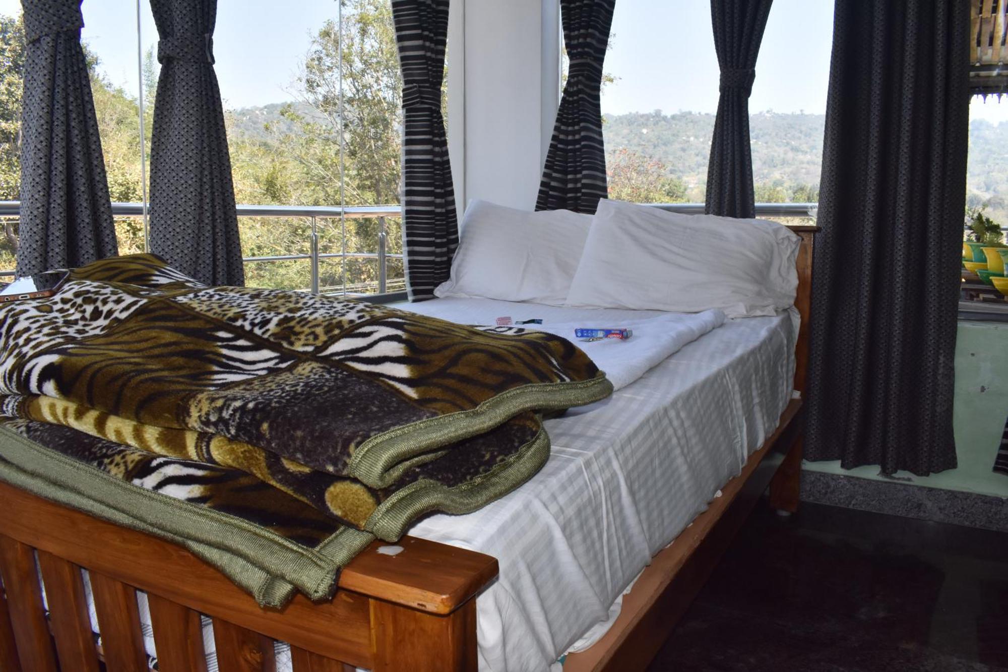 Yelagiri Goldhill Resort Zewnętrze zdjęcie